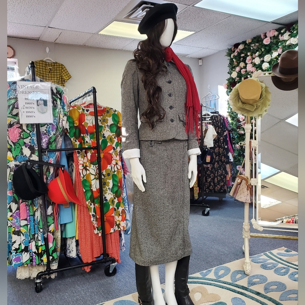 Vintage Liz Clairborne Jack and Skirt Suit